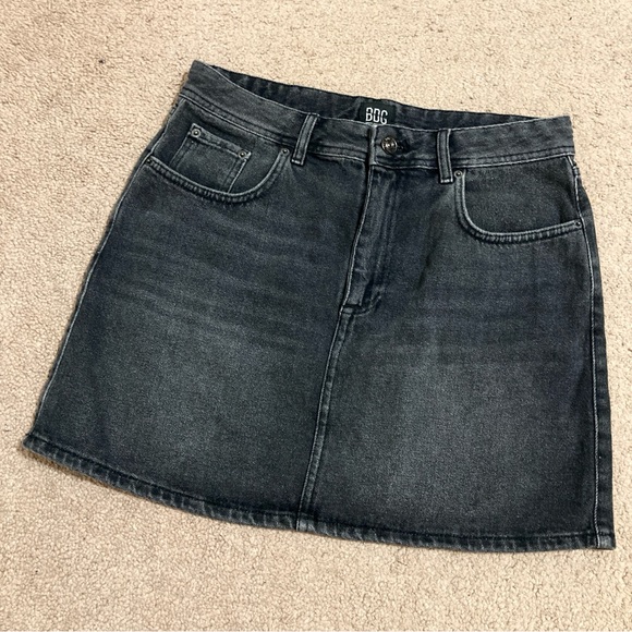 BDG NWOT Black Denim Mini Skirt Urban Outfitters Size L - Picture 1 of 8